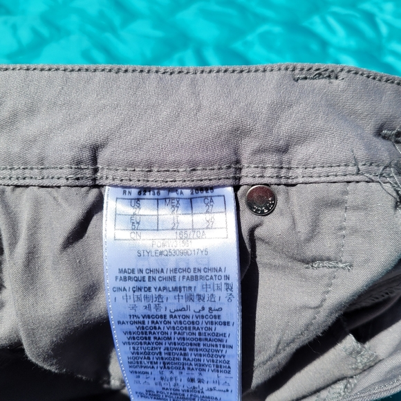 Guess Super Stretchy Silver Jeggings - Picture 3 of 5